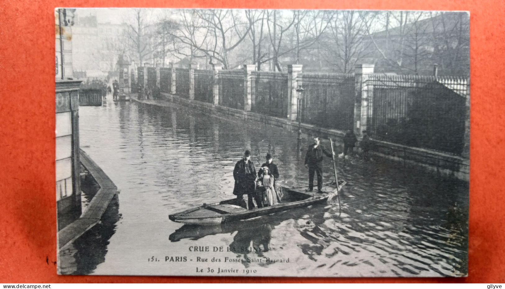 CPA (75) Crue De La Seine. Paris. Rue Des Fossés Saint Bernard.(7A.914) - Alluvioni Del 1910