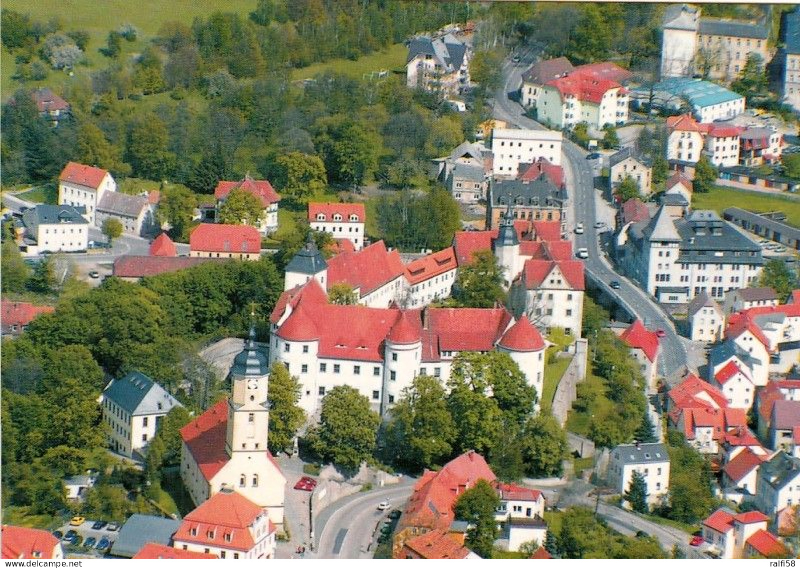 1 AK Germany / Sachsen * Blick Auf Die Stadt Nossen - Bildmitte Das Schloss Nossen - Luftbildaufnahme * - Nossen