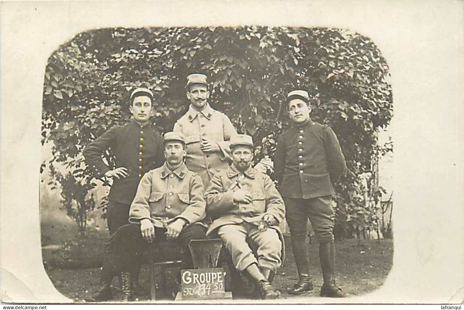 Militaires- Ref E128- Carte Photo -guerre 1914-18- Regiments- Regiment -au Bord De L Aisne -20eme Cie -305 Infant - - Guerre 1914-18