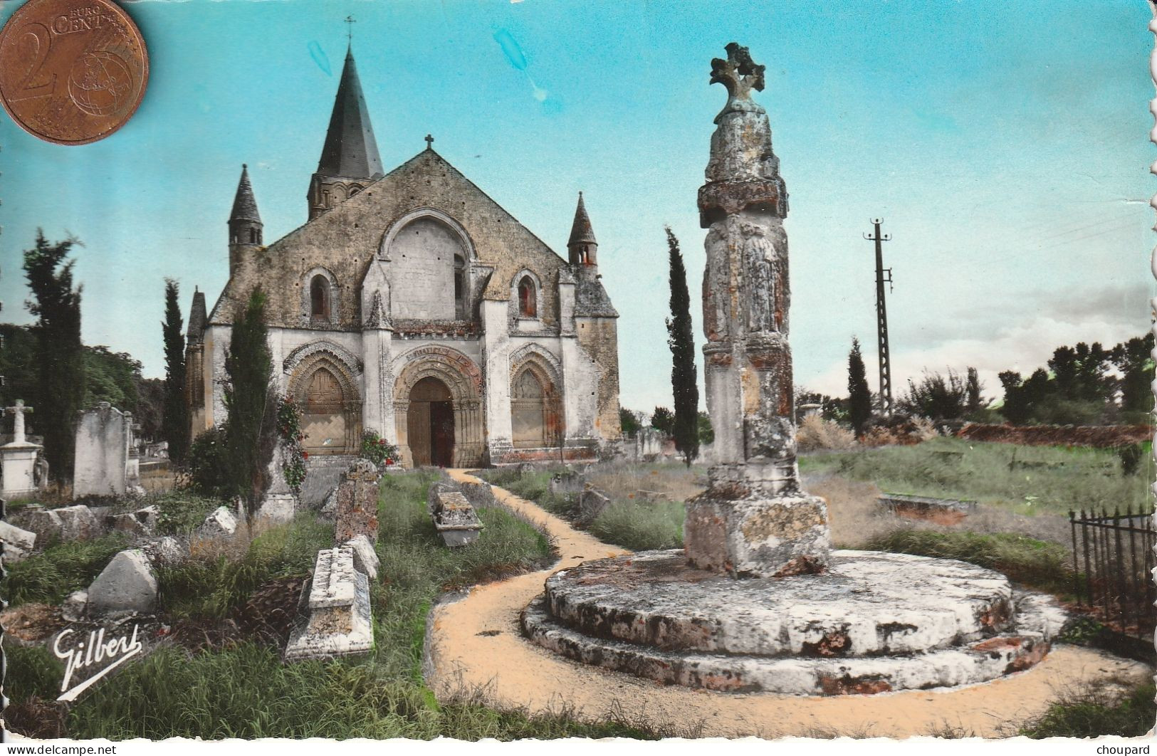 17 - Carte Postale Semi Moderne De  AULNAY DE   SAINTONGE    L'Eglise Romane - Other & Unclassified