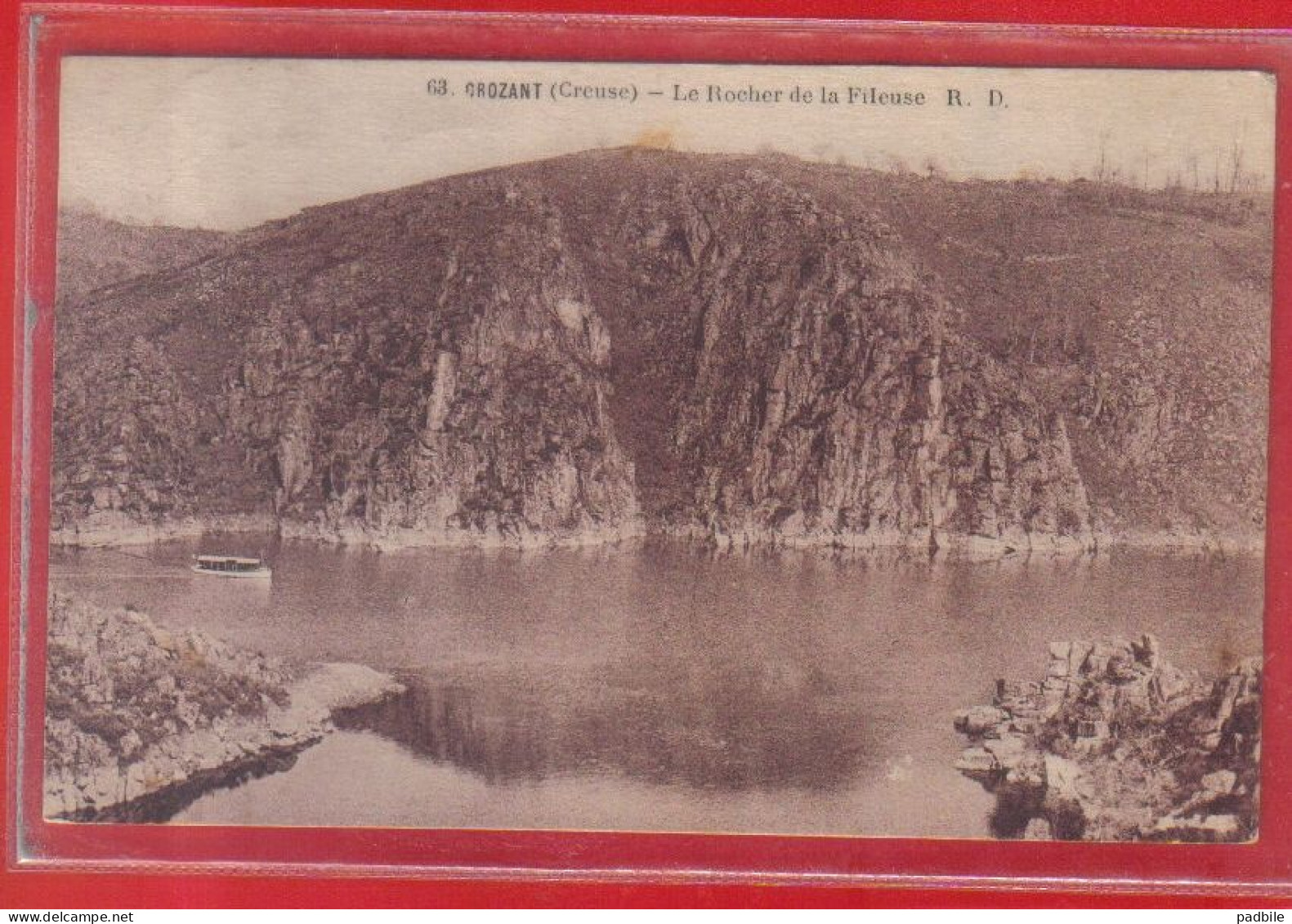 Carte Postale  23. Crozant  Le Rocher De La Fileuse   Très Beau Plan - Crozant