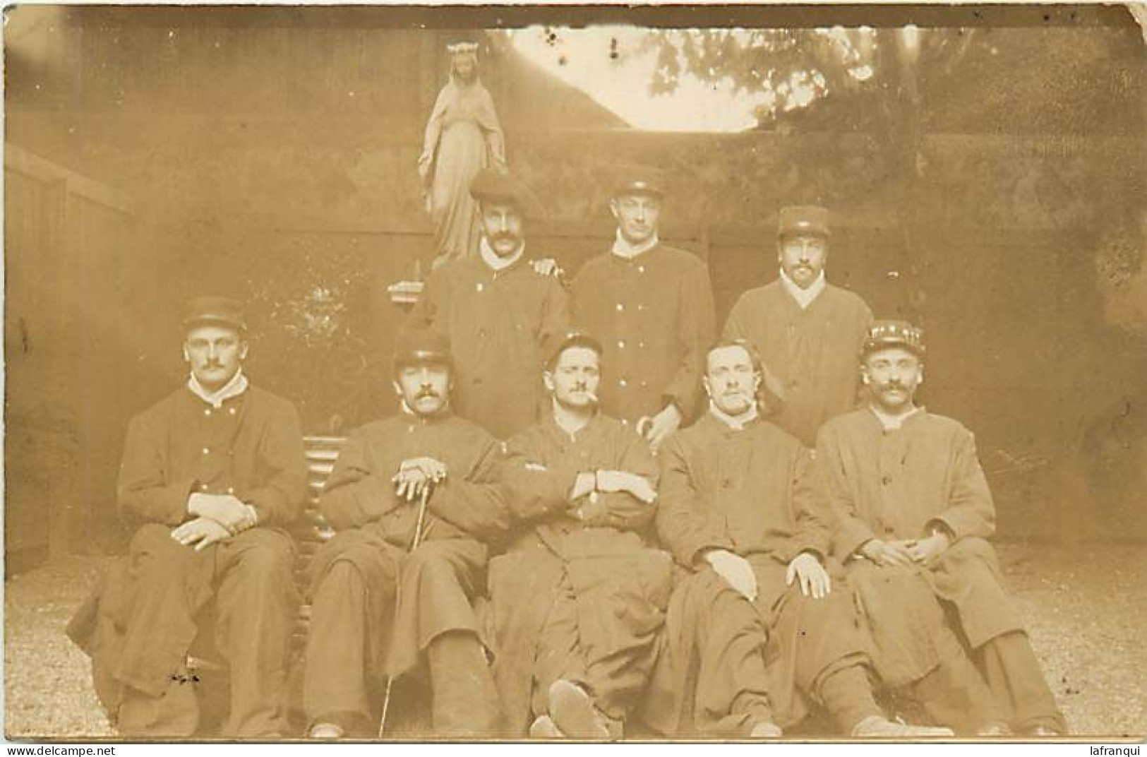 Militaires- Ref E117-carte Photo -guerre 1914-18-santé - Groupe De Soldats Bléssés  - - War 1914-18