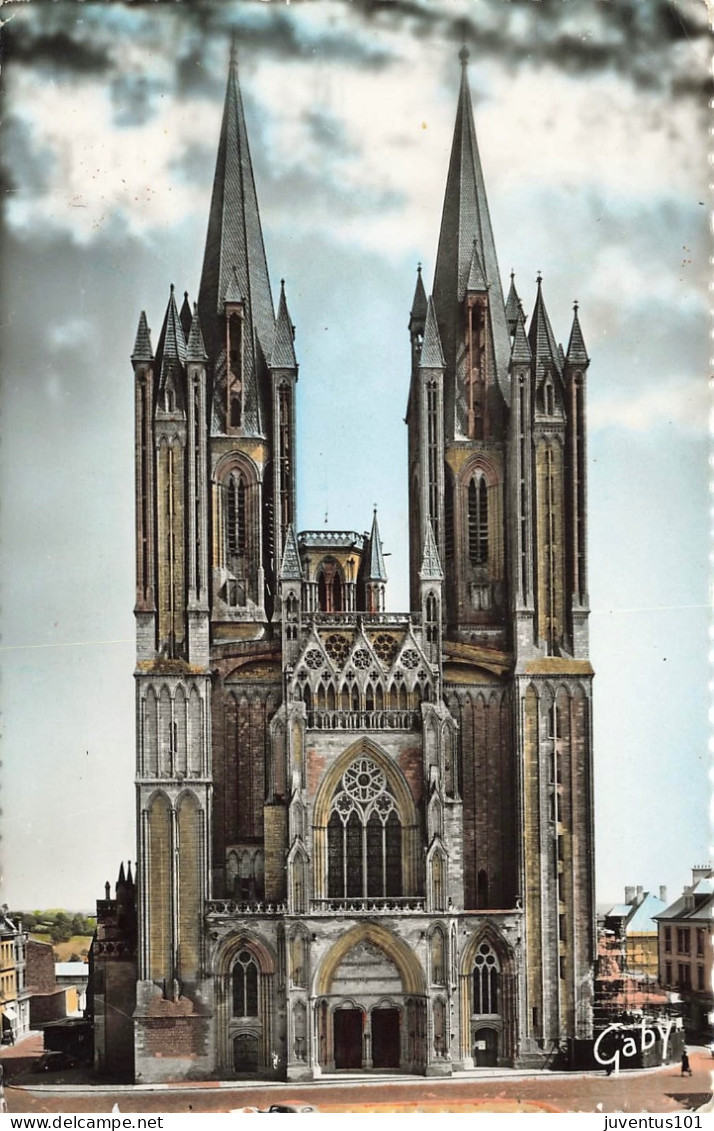 CPSM Coutances-La Cathédrale-3     L2916 - Coutances