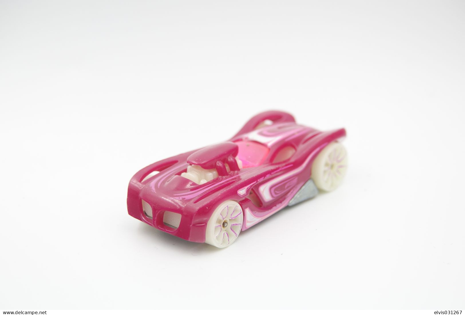 Hot Wheels Mattel 16 Angels -  Issued 2015, Scale 1/64 - Matchbox (Lesney)