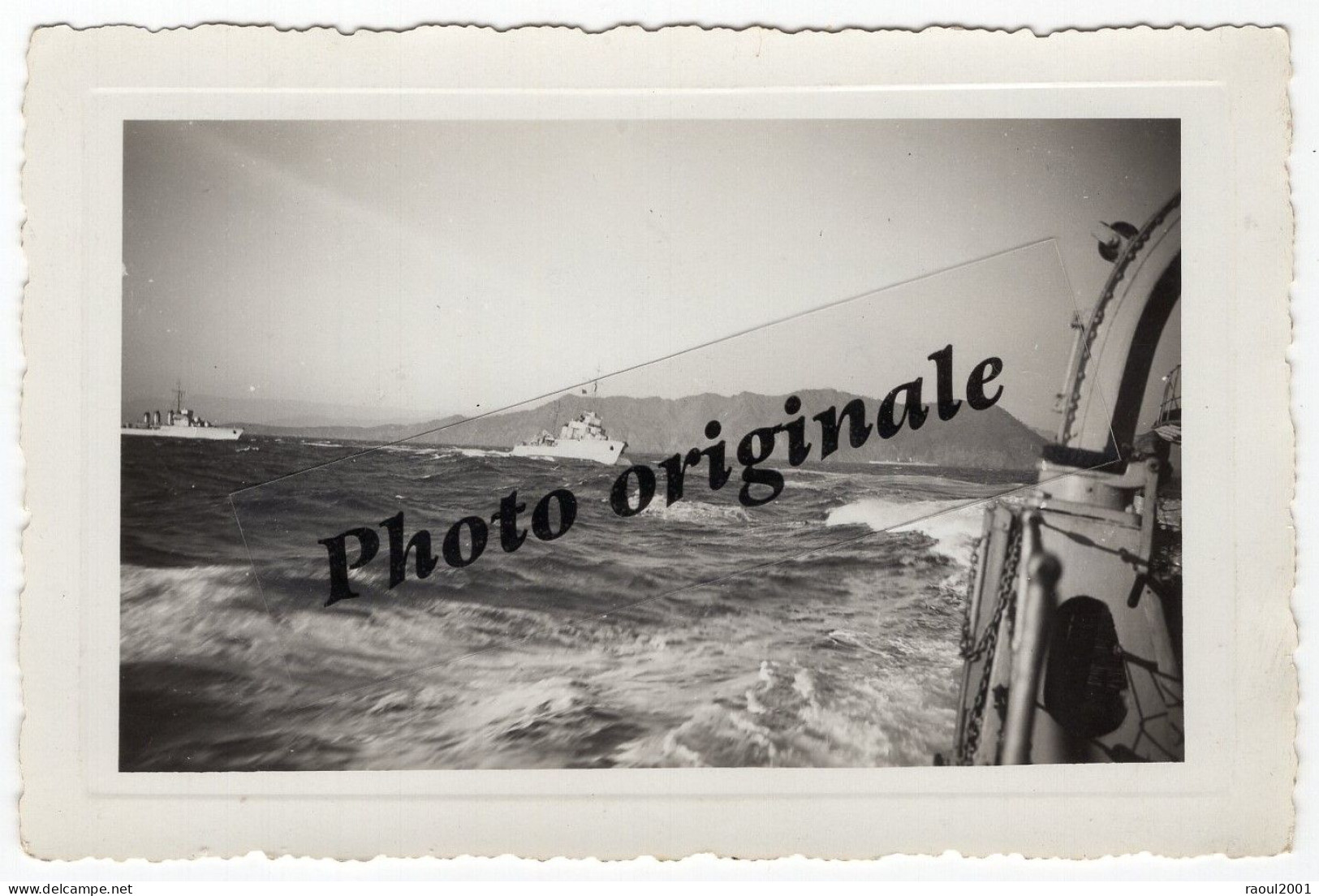 Photo Originale - Bateau Navire De Guerre Cuirassé Destroyer Torpilleur Au Large D'une Côte Méditerranée Janvier 1937 - Oorlog, Militair
