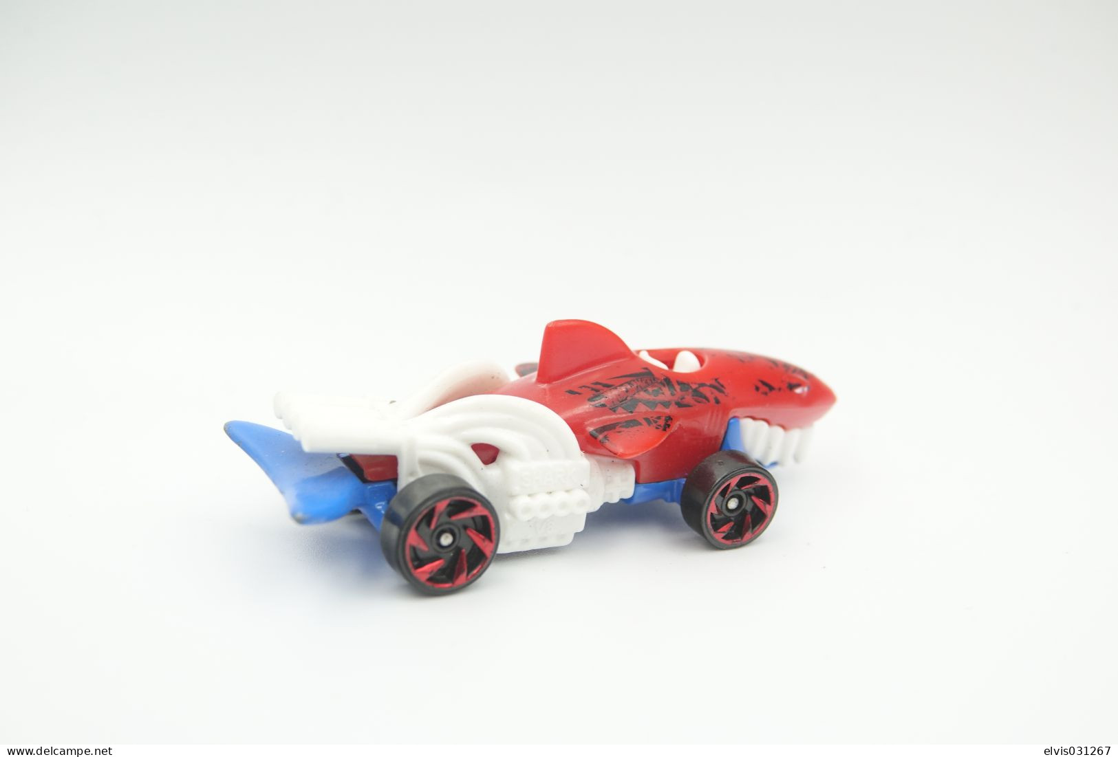 Hot Wheels Mattel Sharkruiser -  Issued 2019, Scale 1/64 - Matchbox (Lesney)