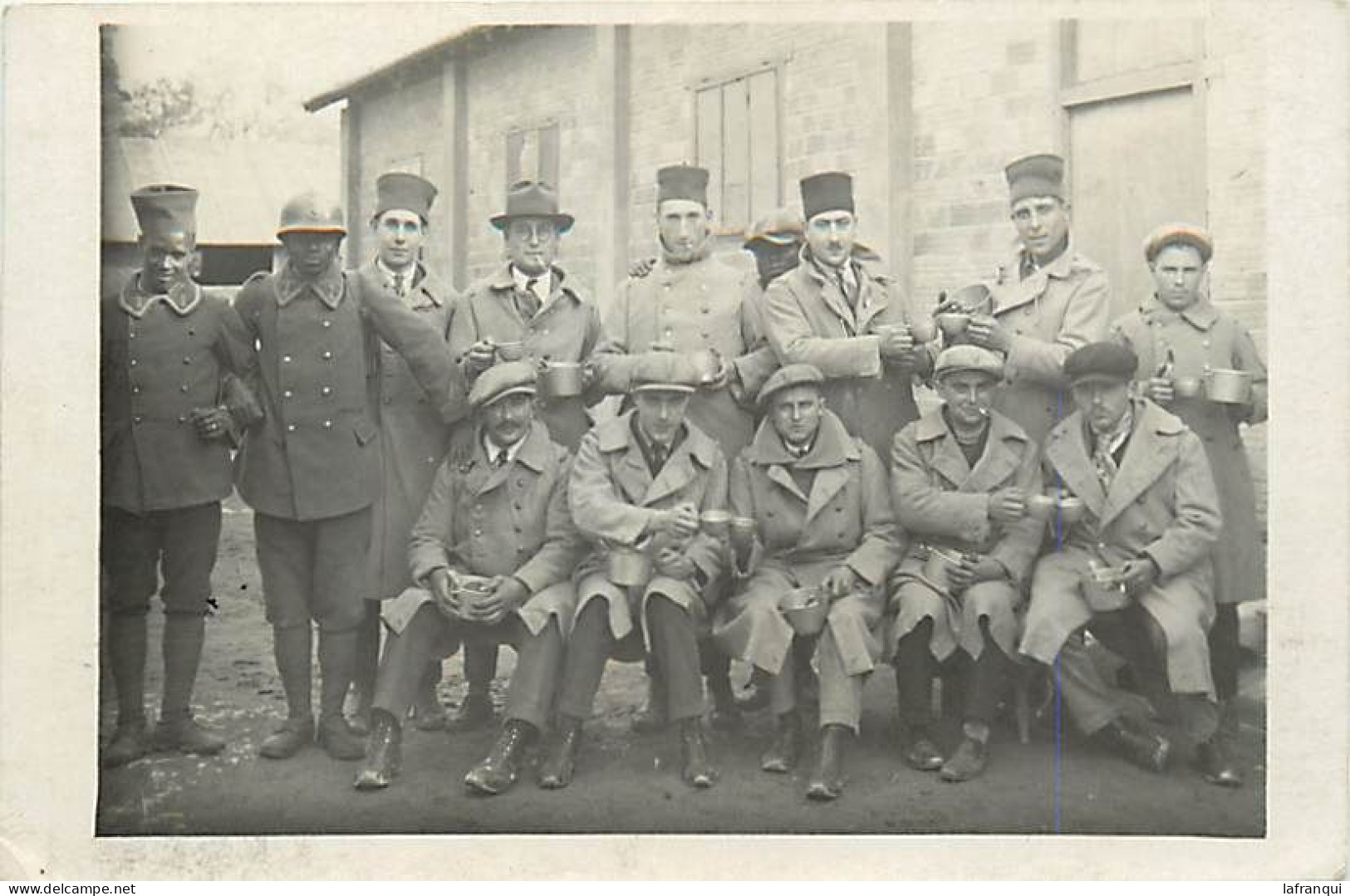 Militaires- Ref E109-carte Photo -militaires -militaria -regiments -regiment - 123eme Avant Depart De Marseille - - Ohne Zuordnung