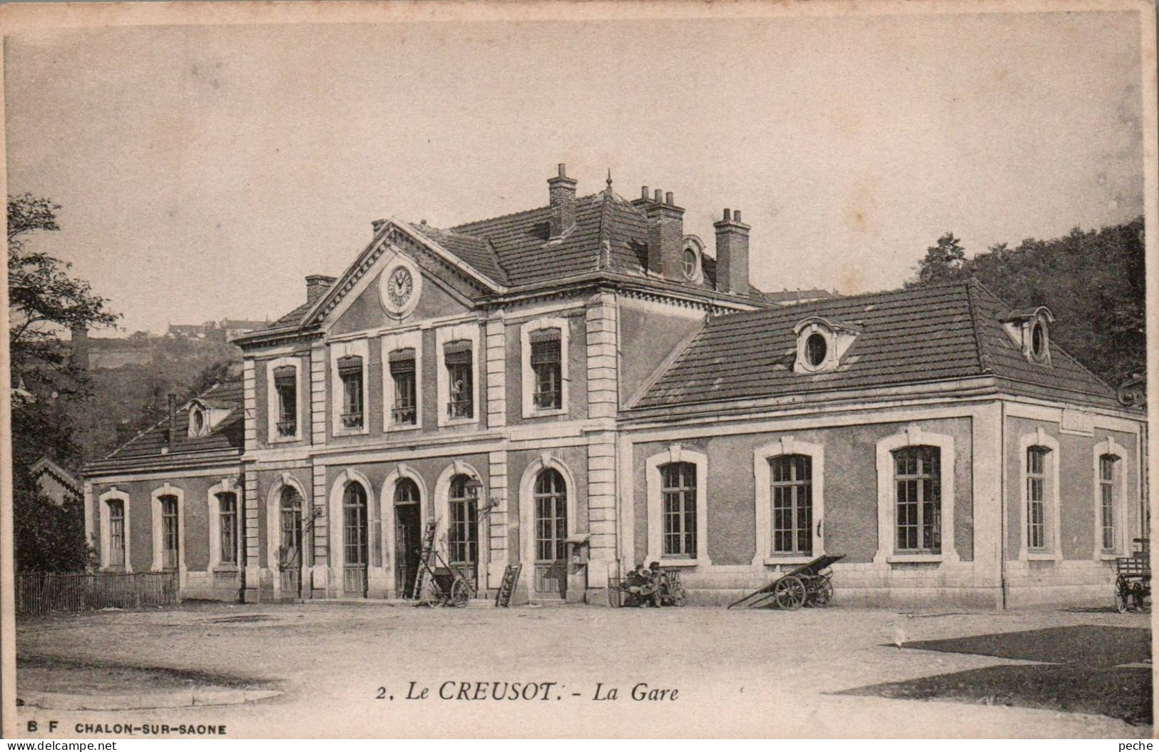 N°2674 W -cpa Le Creusot -la Gare- - Gares - Sans Trains