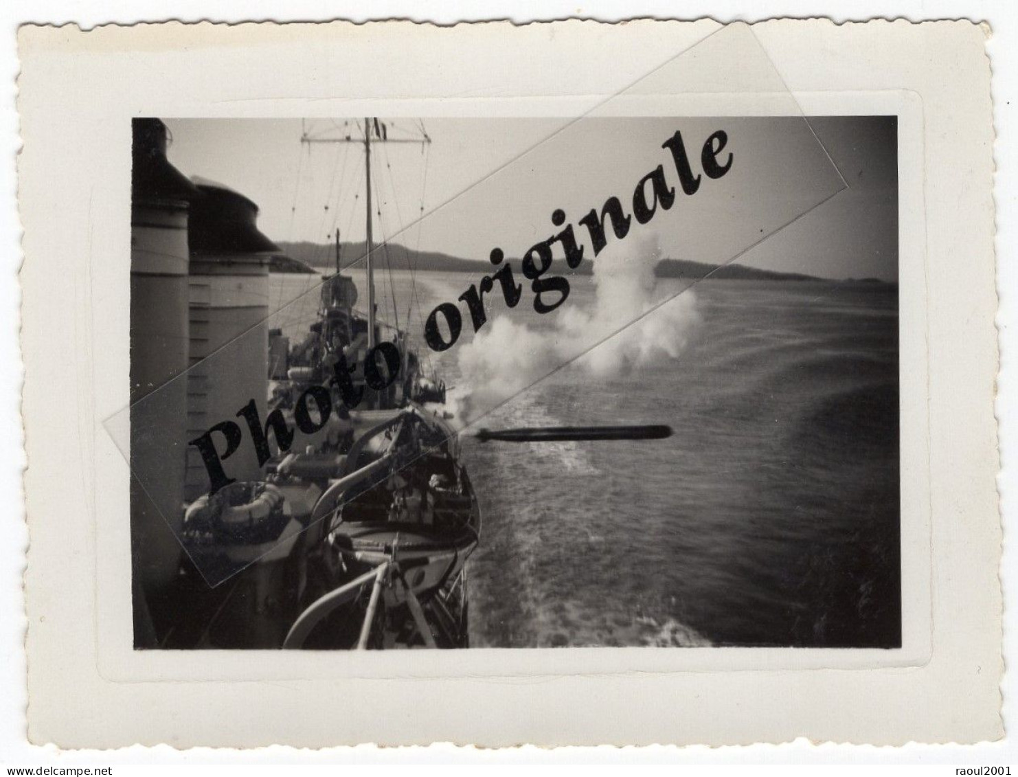 Photo Originale - Bateau Navire De Guerre Cuirassé Destroyer Torpilleur Lancement Torpille Salins D'Hyères Janvier 1937 - Oorlog, Militair