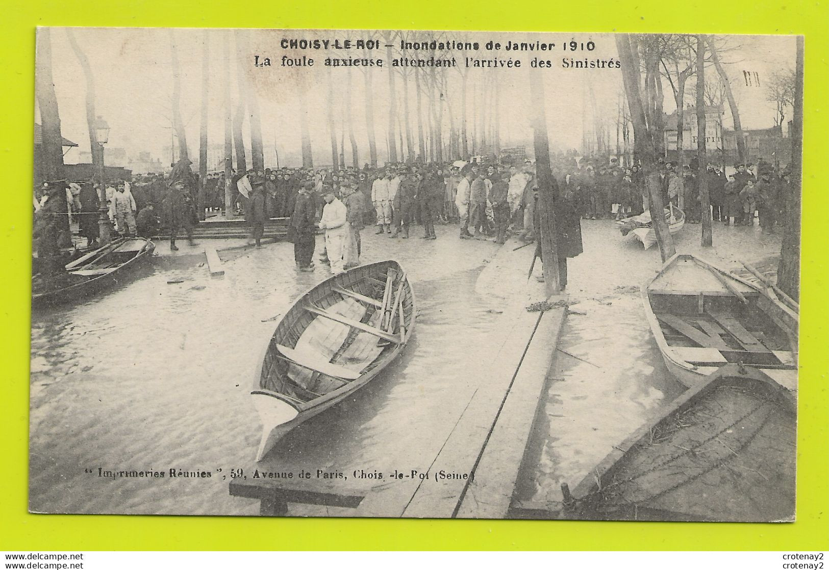 94 CHOISY LE ROI Inondations De Janvier 1910 La Foule Anxieuse Attendant L'arrivée Des Sinistrés VOIR DOS - Choisy Le Roi