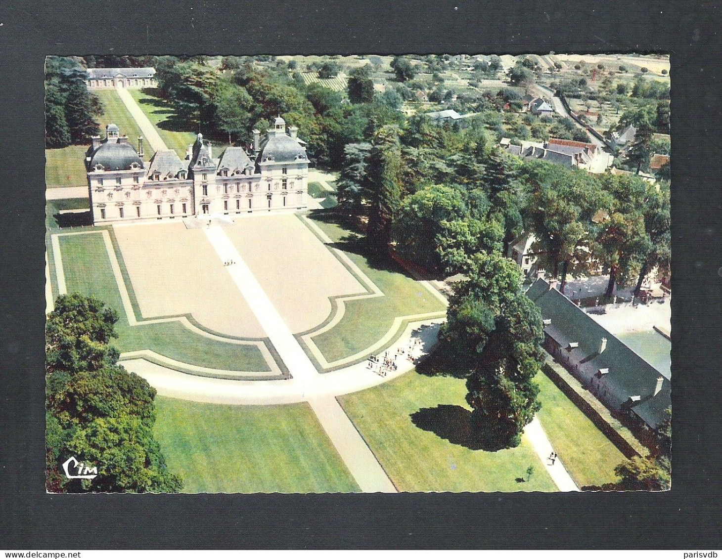 CHEVERNY - VUE AERIENNE DU CHATEAU  (FR 20.200) - Cheverny