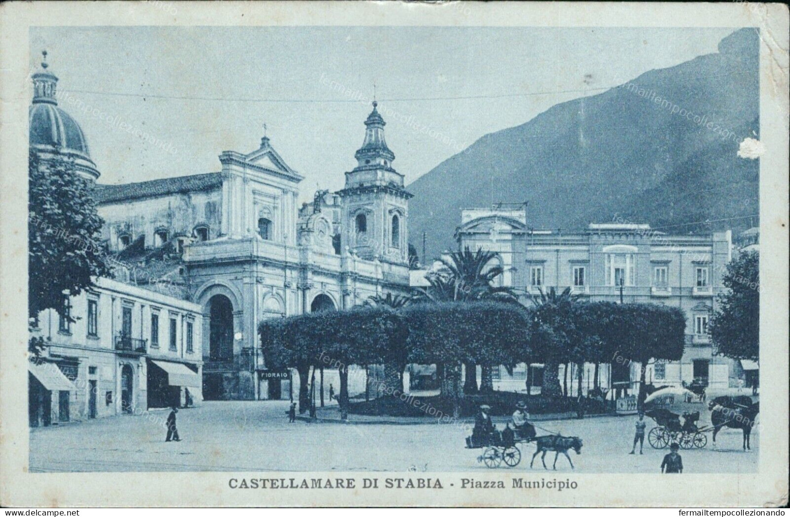 Cs48 Cartolina Castellammare Di Stabia Piazza Municipio Provincia Di Napoli - Napoli