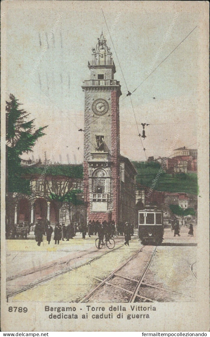 Cs11 Cartolina Bergamo Torre Della Vittoria Dedicata Ai Caduti Di Guerra Tram - Bergamo