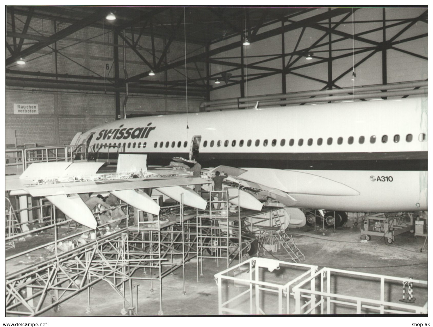 C5858/ Swissair Flugzeug Airbus A 310 Im Bau Foto 21 X 15 Cm 80er Jahre Hamburg - Andere & Zonder Classificatie