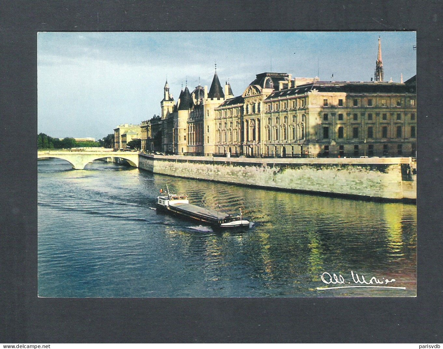 PARIS - LA SEINE ET LA CONCIERGERIE  (FR 20.221) - De Seine En Haar Oevers