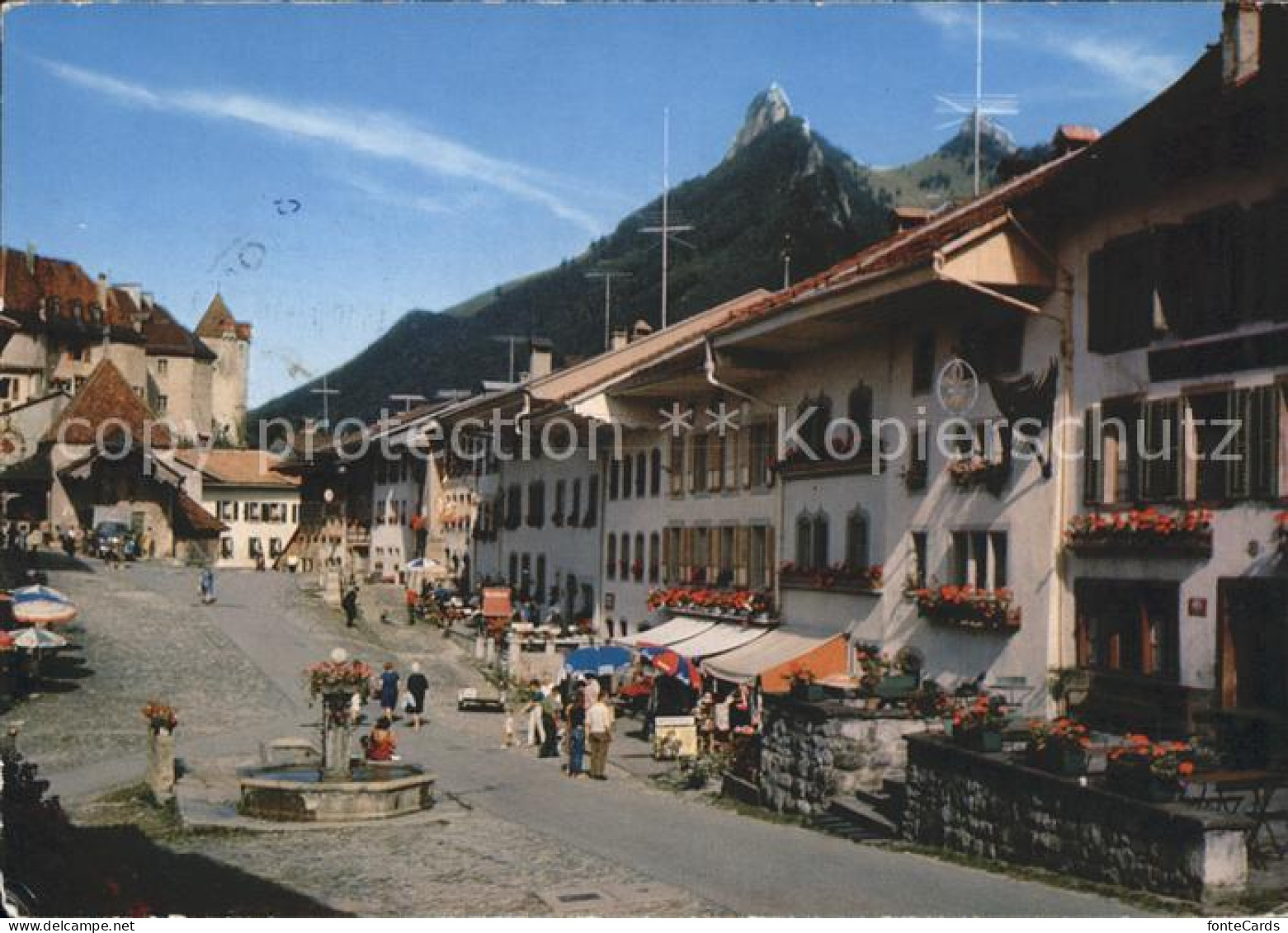 11852746 Gruyeres FR Dorfpartie Mit Schloss  Gruyeres - Sonstige & Ohne Zuordnung