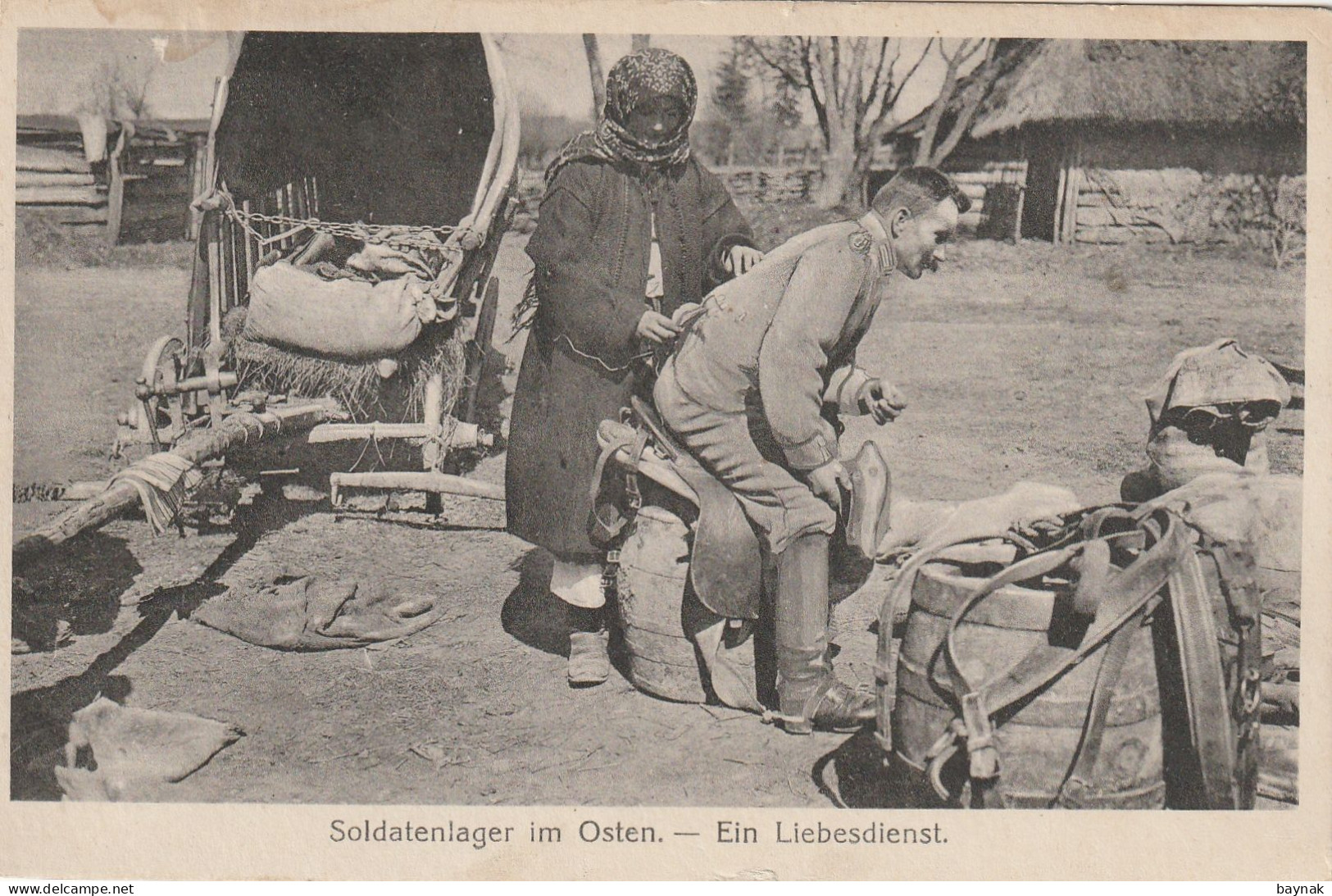 MIL3251  --  DEUTSCHLAND  --   SOLDATENLAGER IM OSTEN  --  EIN LIEBESDIENST  --  1916 - Guerre 1914-18