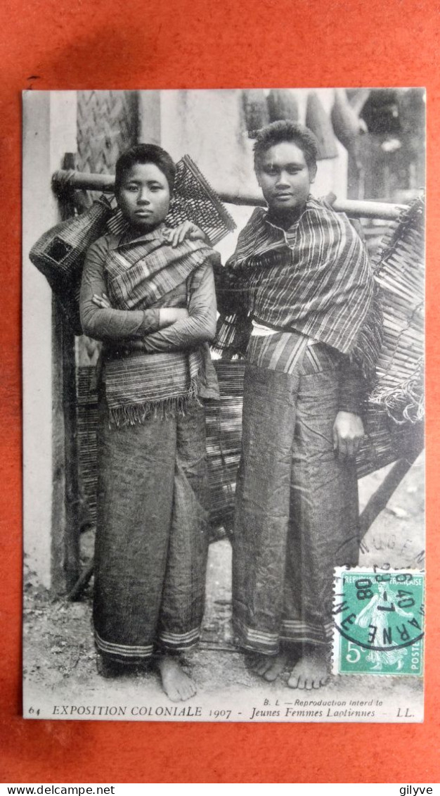 CPA .  Exposition Coloniale 1907. Jeunes Femmes Laotiennes.(7A.1184) - Laos