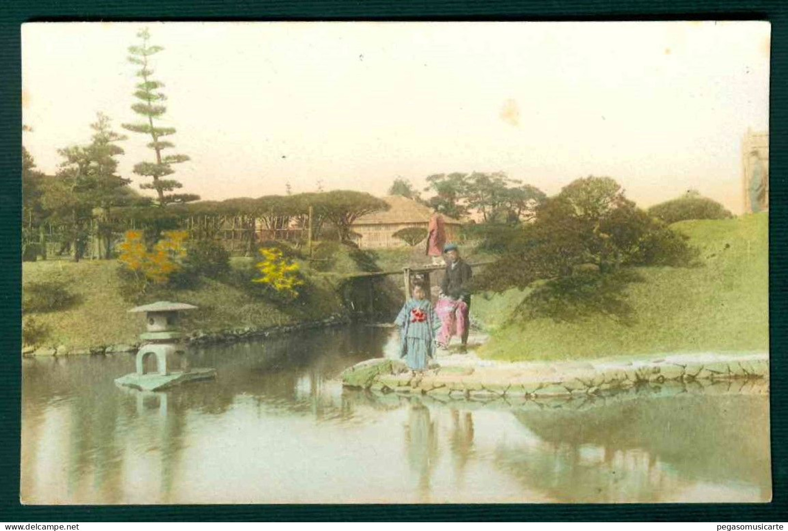BJ018 JAPAN GIAPPONE WOMAN MAN CHILDREN FAMILY AT RIVER  OLD ORIGINAL POSTCARD - Other & Unclassified