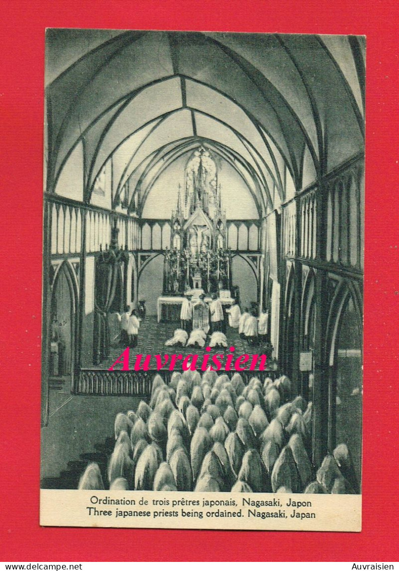 Asie Japon Japan NAGASAKI  Ordination De Trois Prêtes Japonais  Three Japanese Priests Being Ordained - Autres & Non Classés