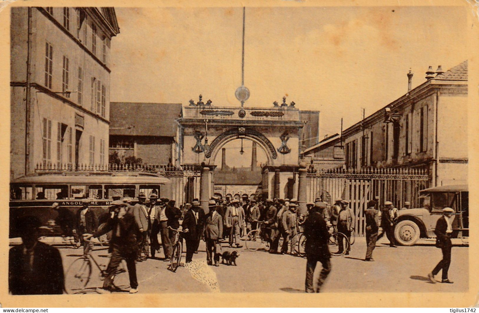 Ruelle Sur Touvre Charente Sortie Des Ouvriers - Sonstige & Ohne Zuordnung