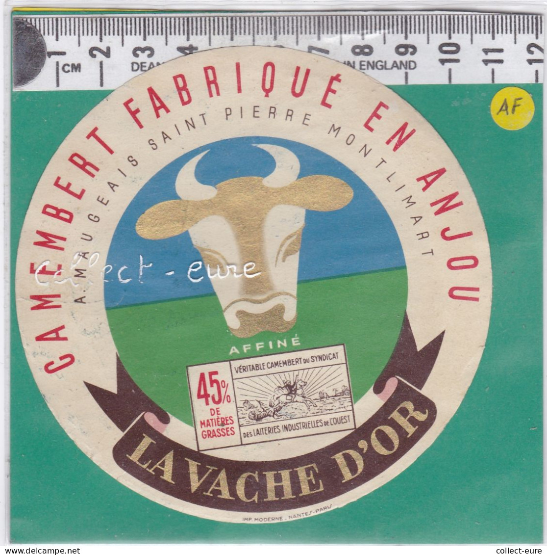 C1333  FROMAGE CAMEMBERT MAUGEAIS SAINT PIERRE DE MONTLIMART LA VACHE D OR 45 % - Cheese