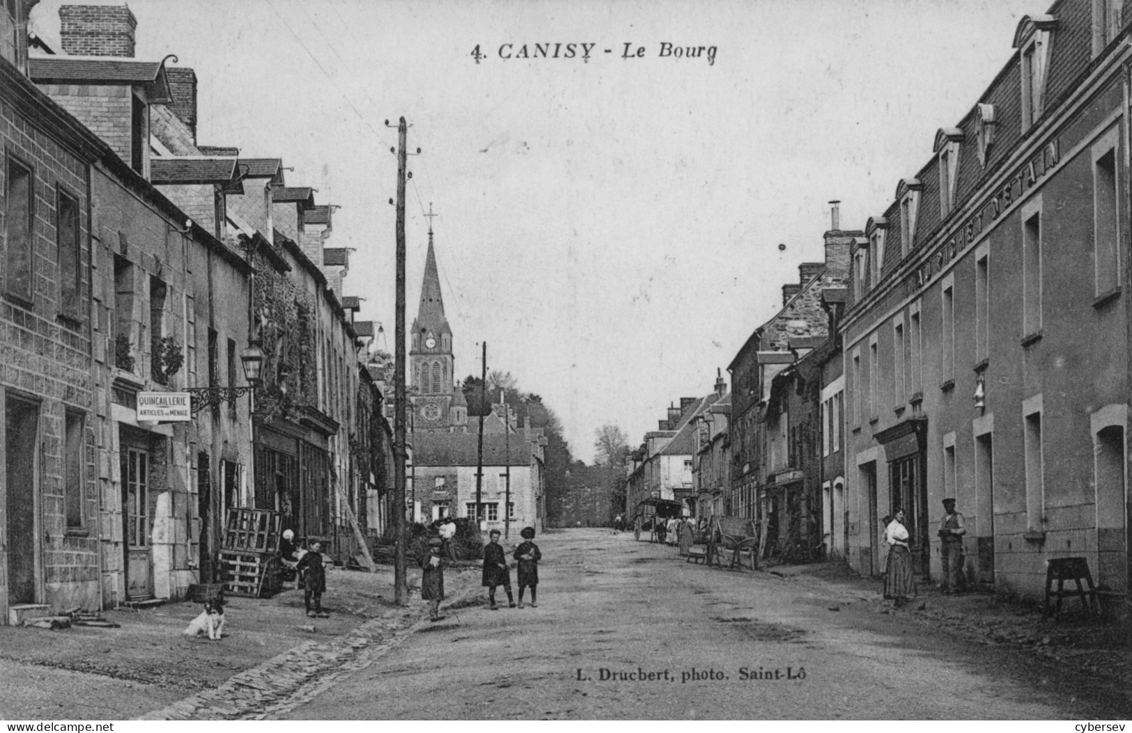 CANISY - Le Bourg - Quincaillerie, Articles De Ménage - A Droite "Au Pichet D'Etain" - Animé - Otros & Sin Clasificación