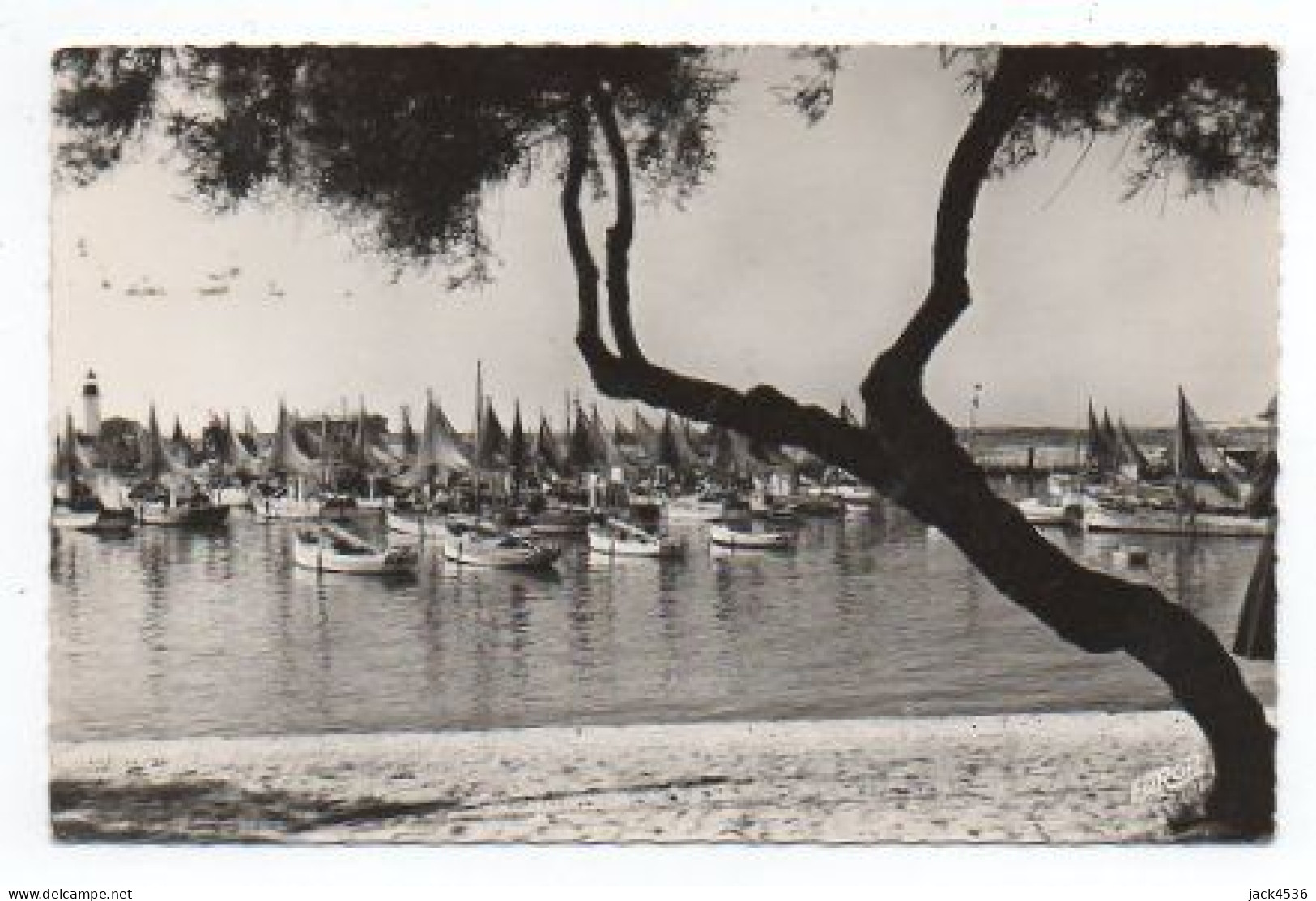 Carte Postale Moderne - 14 Cm X 9 Cm - Circulé - Dép. 17 - ILE D' OLERON - LA COTINIERE - Port - Ile D'Oléron