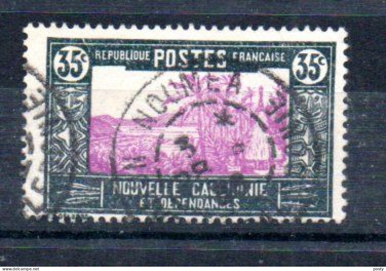 NOUVELLE CALEDONIE - NEW CALEDONIA - 35 Cents - 1928 - CASE DE CHEF INDIGENE - Oblitéré - Used - - Gebraucht