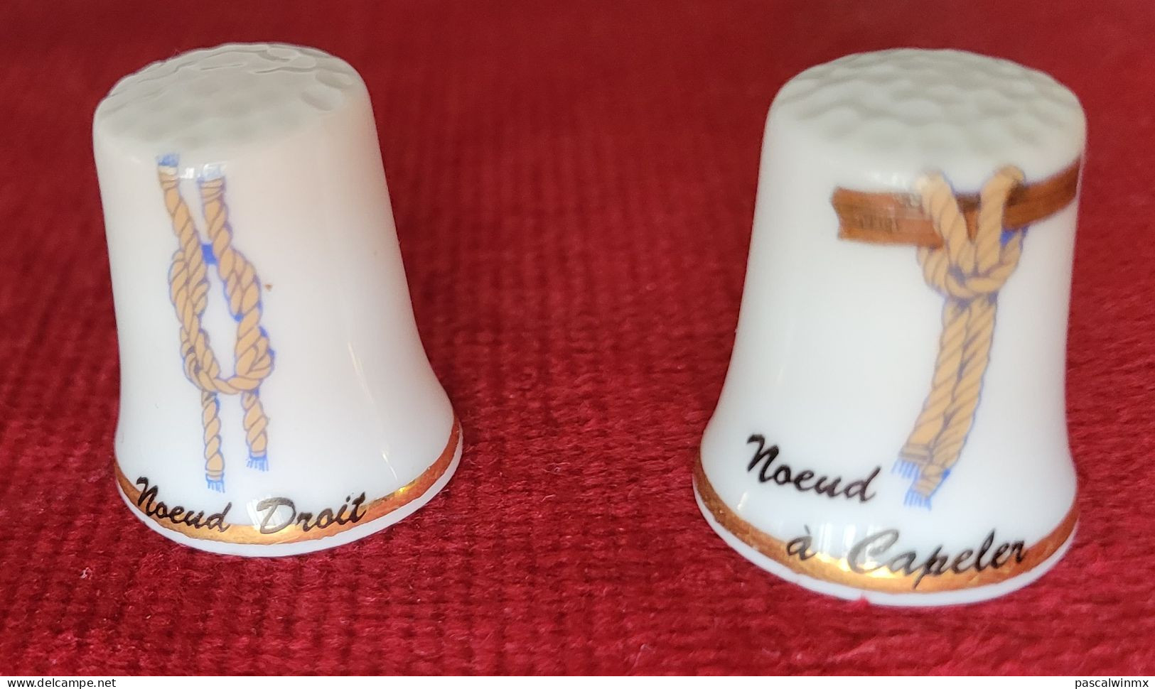 Lot De 2 Dés à Coudre De Collection En Porcelaine (thème Noeuds) - Dés à Coudre