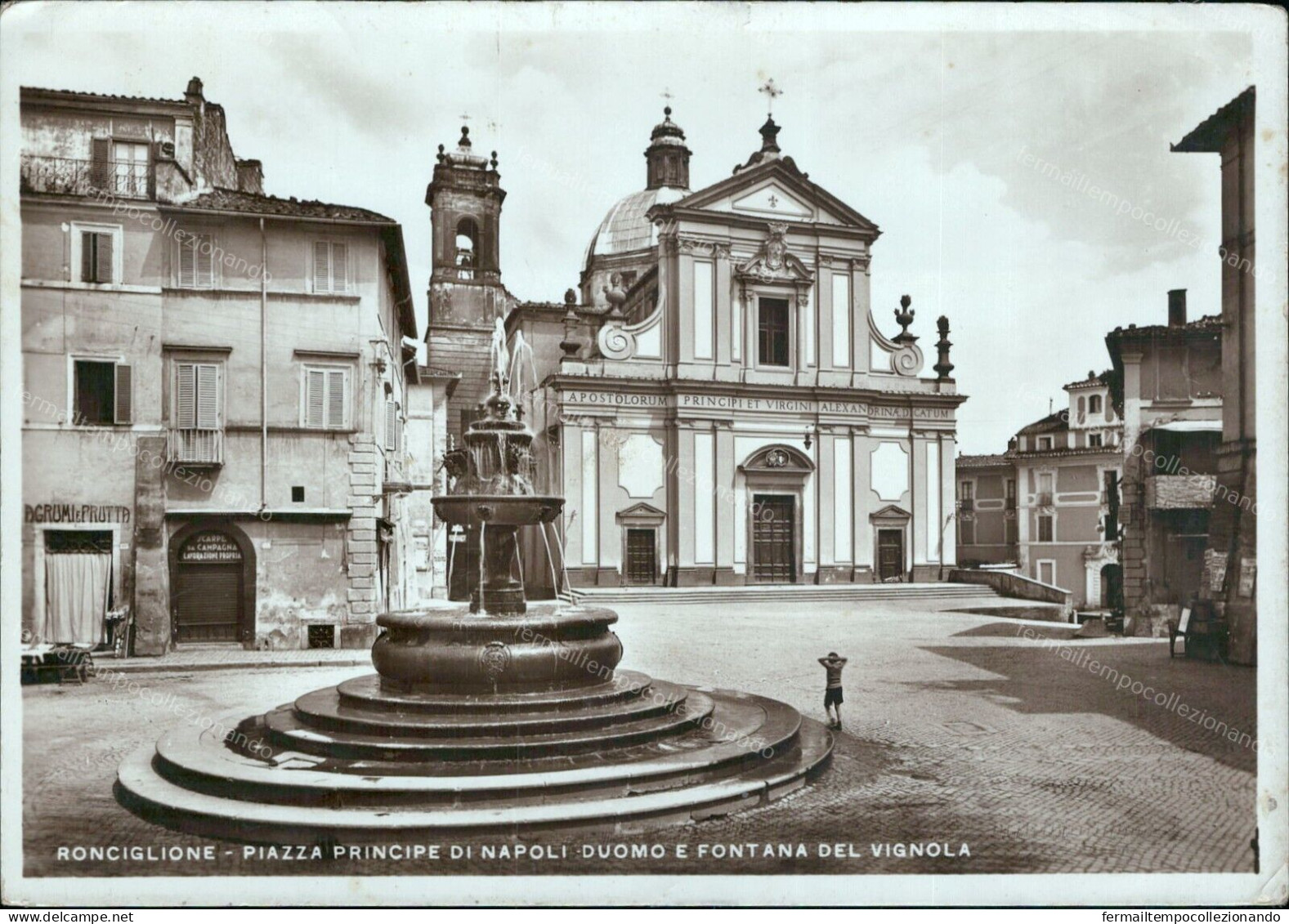 Cr323 Cartolina Ronciglione Piazza Principe Di Napoli Duomo E Fontana Del Vignol - Viterbo