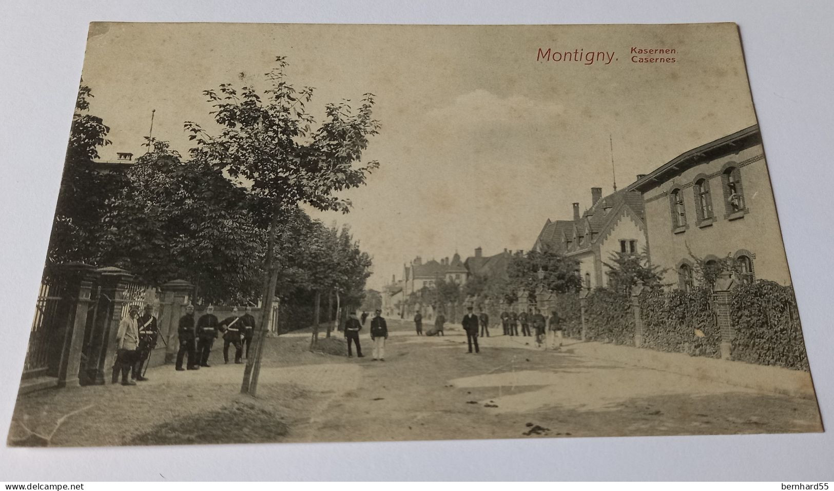 Montigny - Montigny Les Metz ? - Kasernen - S/w  Postalisch Gelaufen 07 - Selten - Autres & Non Classés