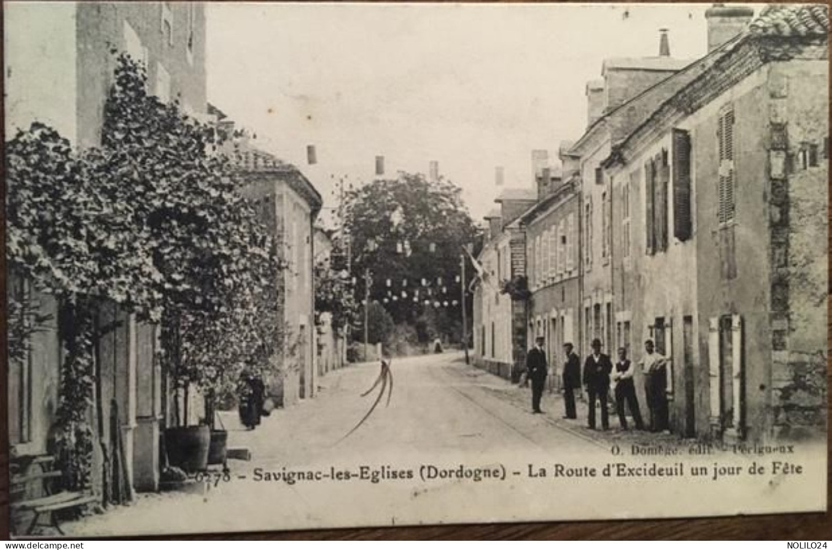 Cpa 24 Dordogne, SAVIGNAC LES EGLISES, La Route D'Excideuil Un Jour De Fête, éd Domège, écrite En 1912 - Sonstige & Ohne Zuordnung