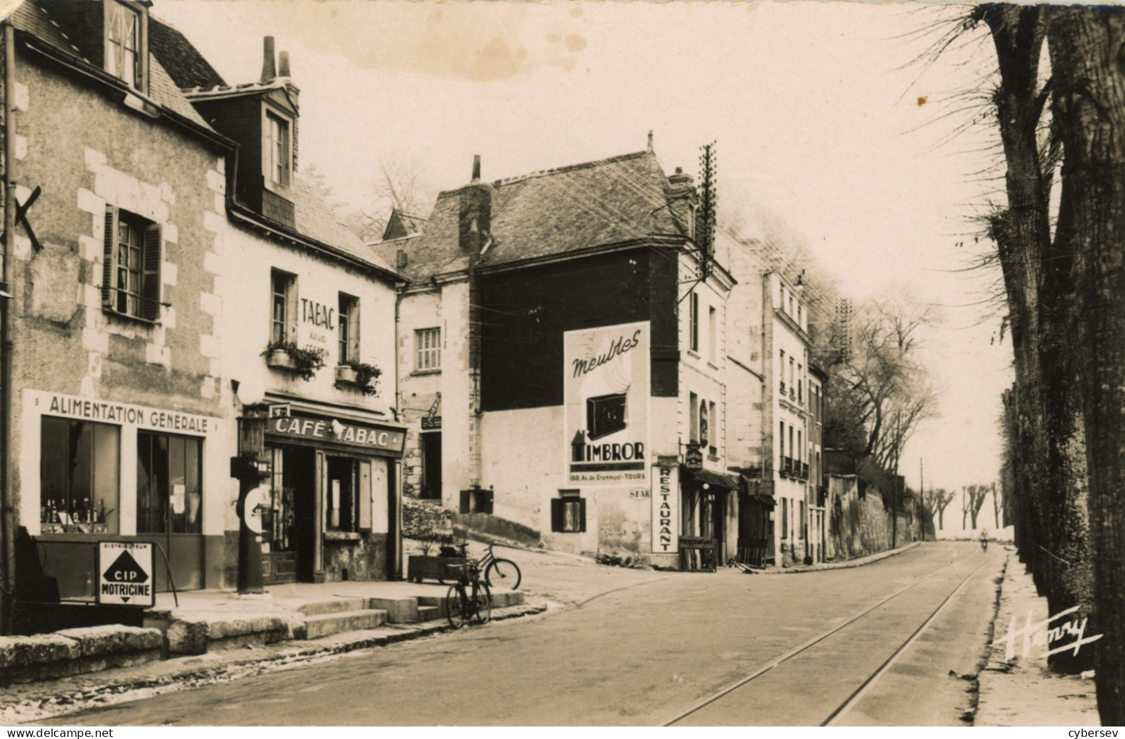 SAINT-CYR-sur-LOIRE - Quai De La Loire - R.N. 152 Paris-Nantes - Café-Tabac - Alimentation Générale - CPSM Petit Format - Saint-Cyr-sur-Loire