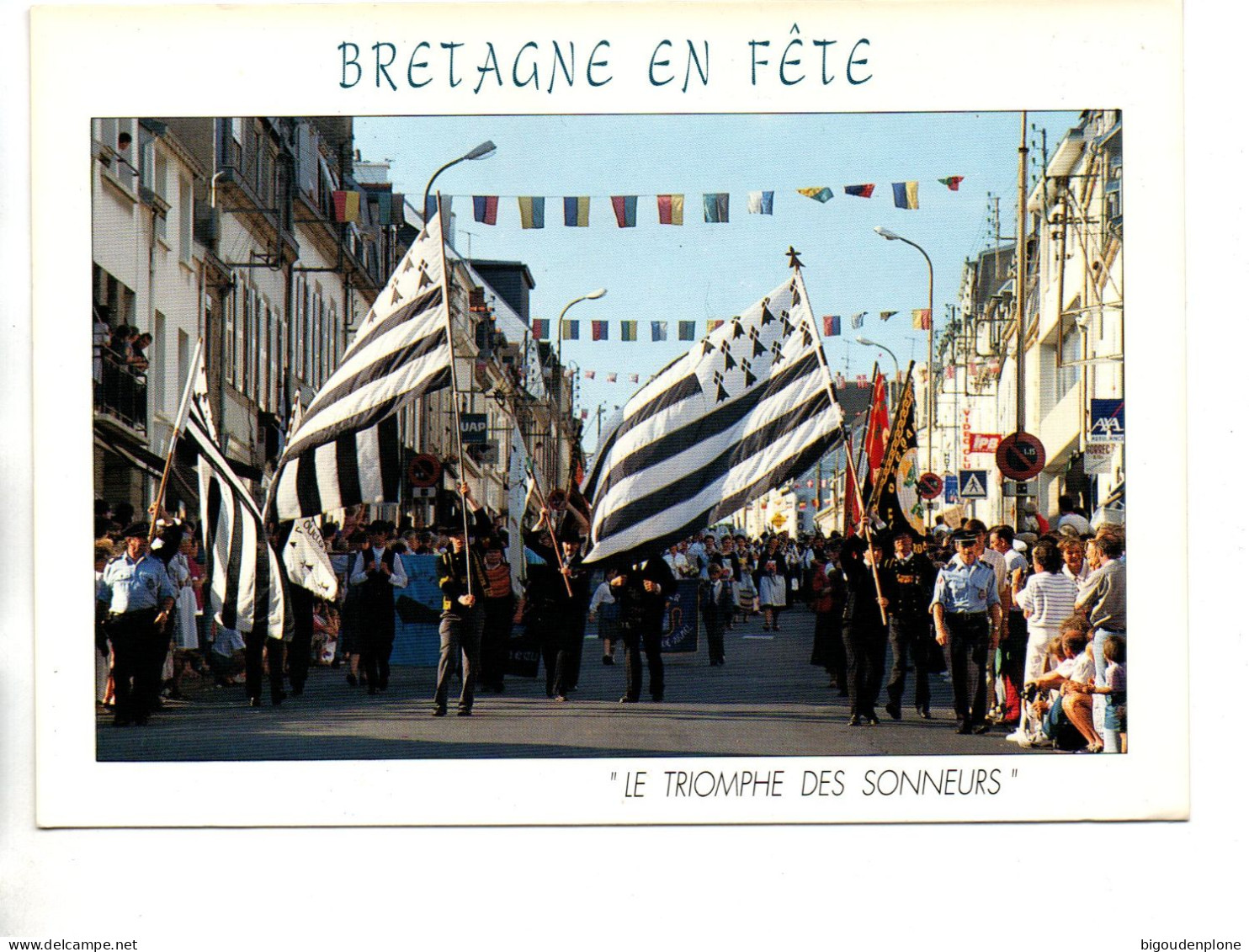 CP  CONCARNEAU Le Triomphe Des Sonneurs - Concarneau