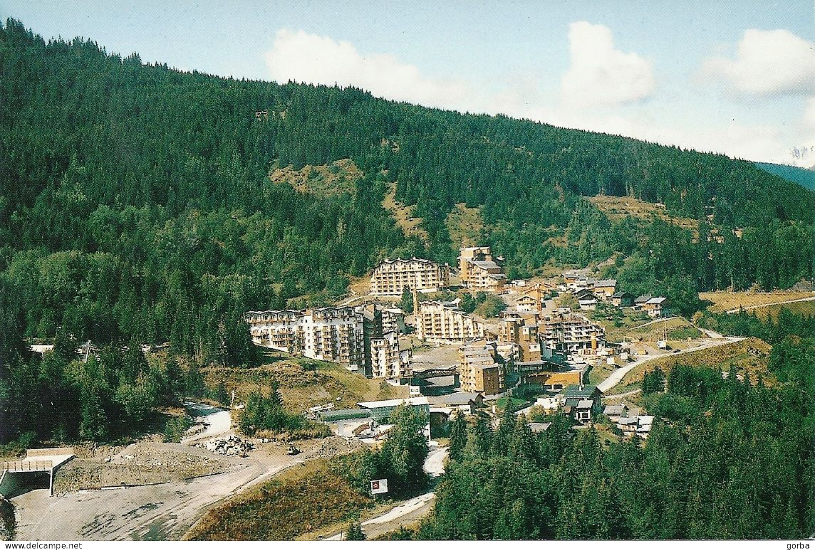 *CPM -73 - LA PERRIERE - LA TANIA - TARENTAISE  - Village D'accueil Des XVIe JO D'hiver - Andere & Zonder Classificatie