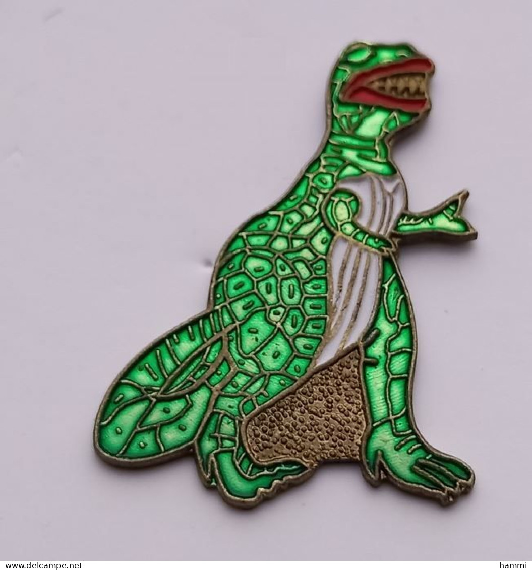 QQ60 Pin's DINOSAURE Version Qualité EAF Voir Entre Pattes Achat Immédiat - Dieren