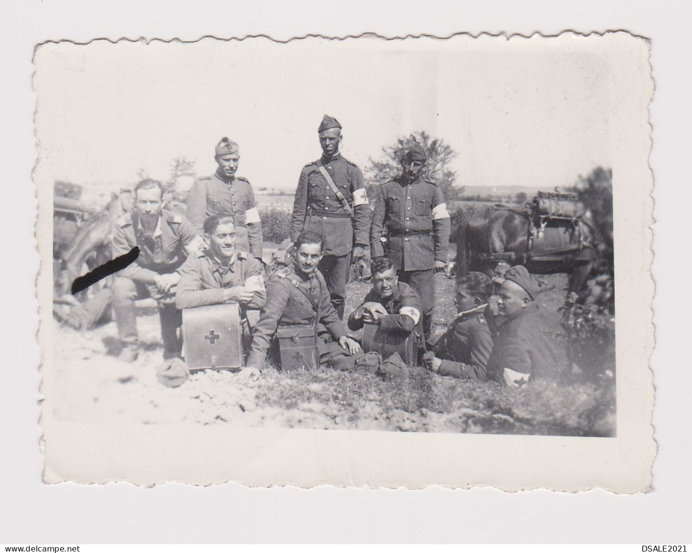 Ww2 Bulgaria Bulgarian Military Soldiers Combat Medic With Uniforms, Field Vintage Orig Photo 9x6.5cm. (51637) - Oorlog, Militair