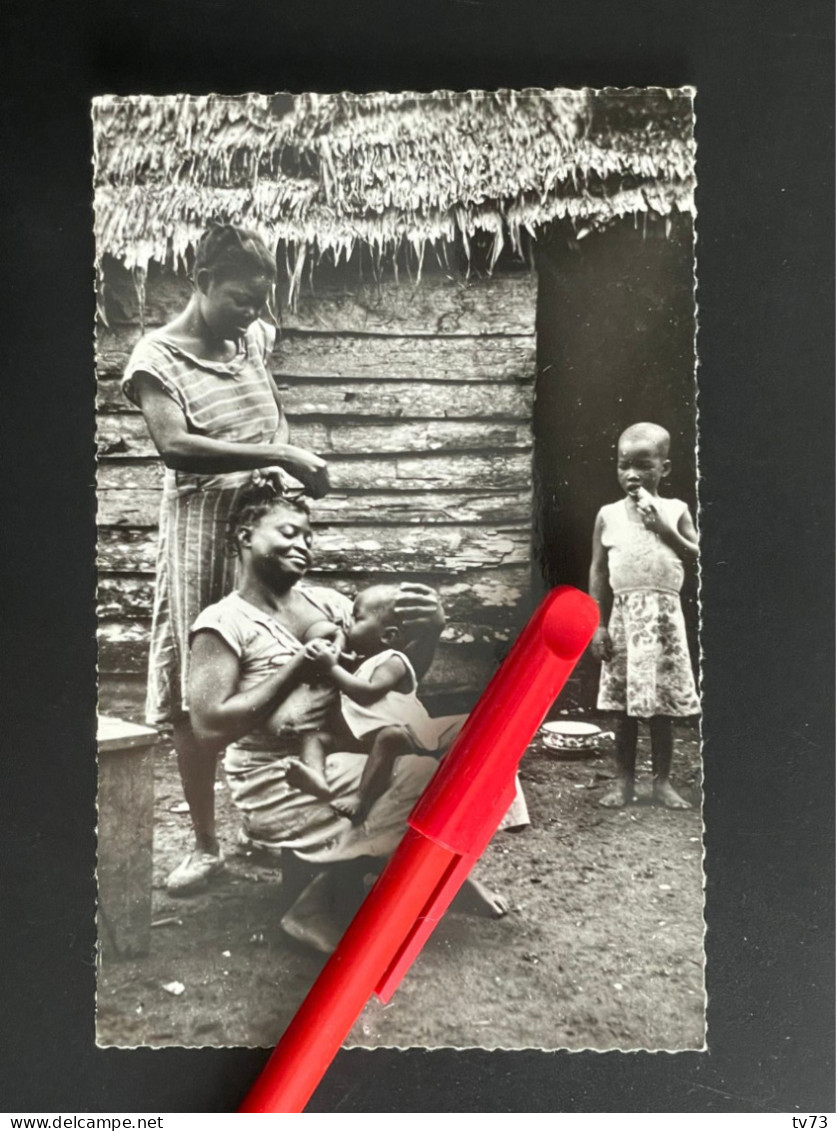 V164 - Salon De Coiffure - Les Pretres Du Sacré-coeur Au CAMEROUN - Cameroun - Ethnique - Kamerun