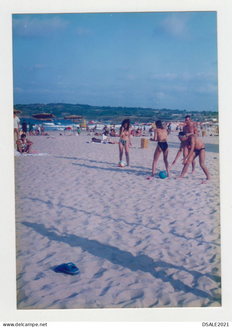 Two Lady And Guys, Summer Beach Scene, Vintage Orig Photo Pin-up 8.8x12.6cm. (19229) - Ohne Zuordnung