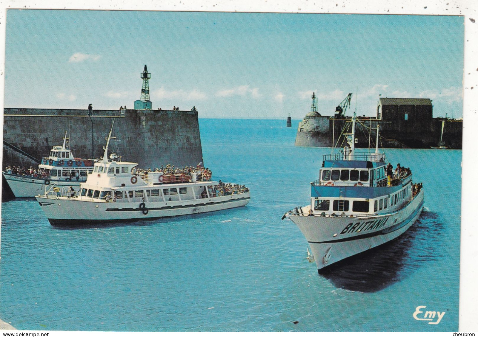 50. GRANVILLE. CPSM.LES BATEAUX ASSURANT LES LIAISONS AVEC LES ILES CHAUSEY ET JERSEY.  + TEXTE ANNEE 1983 - Granville