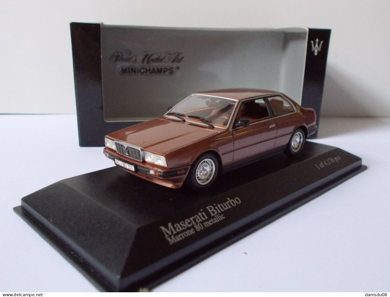 Minichamps Maserati Biturbo 1982 Echelle 1/43 En Boite Vitrine Et Surboite Carton - Minichamps