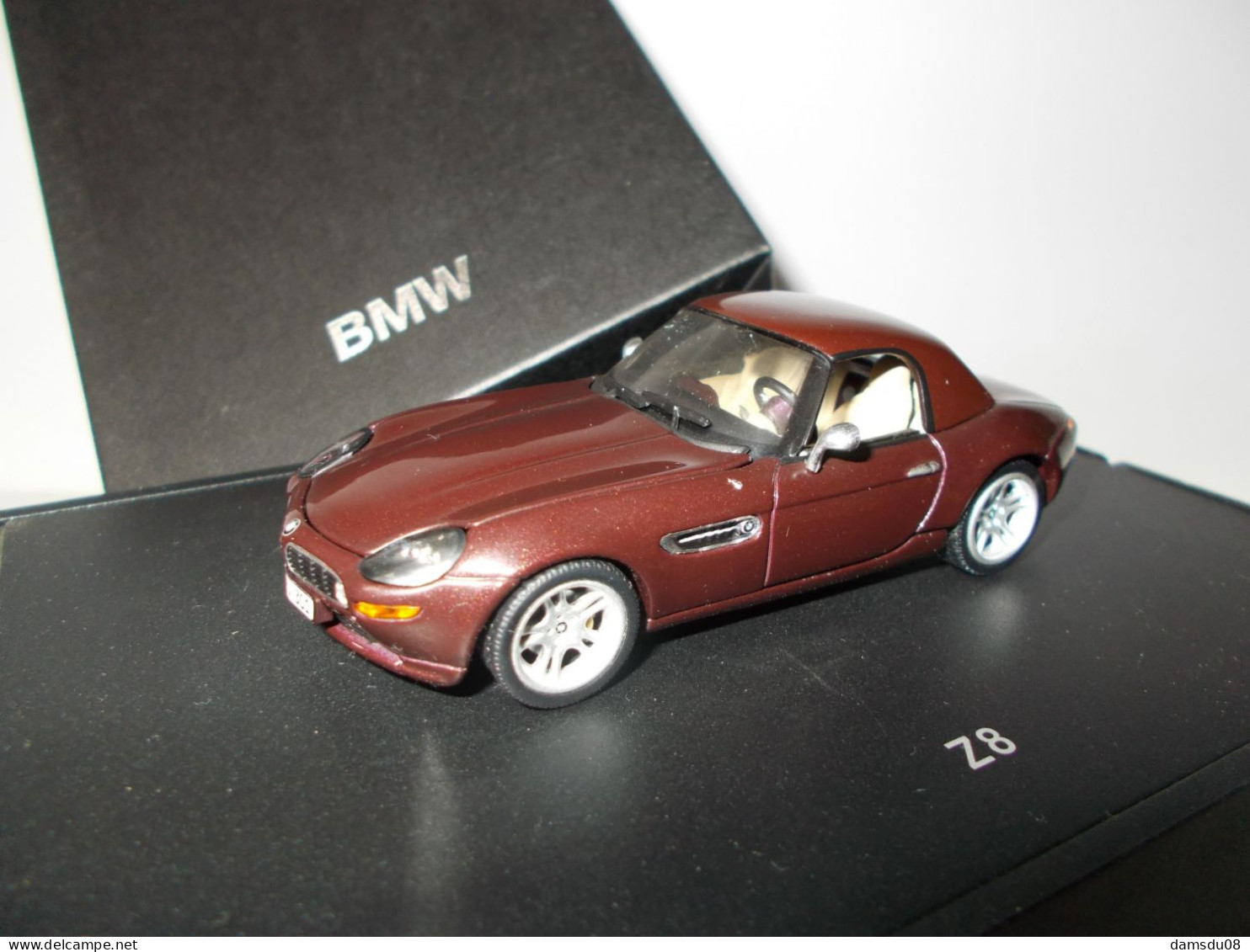 Minichamps BMW Z8 Marron Echelle 1/43 En Boite Et Surboite Carton - Minichamps
