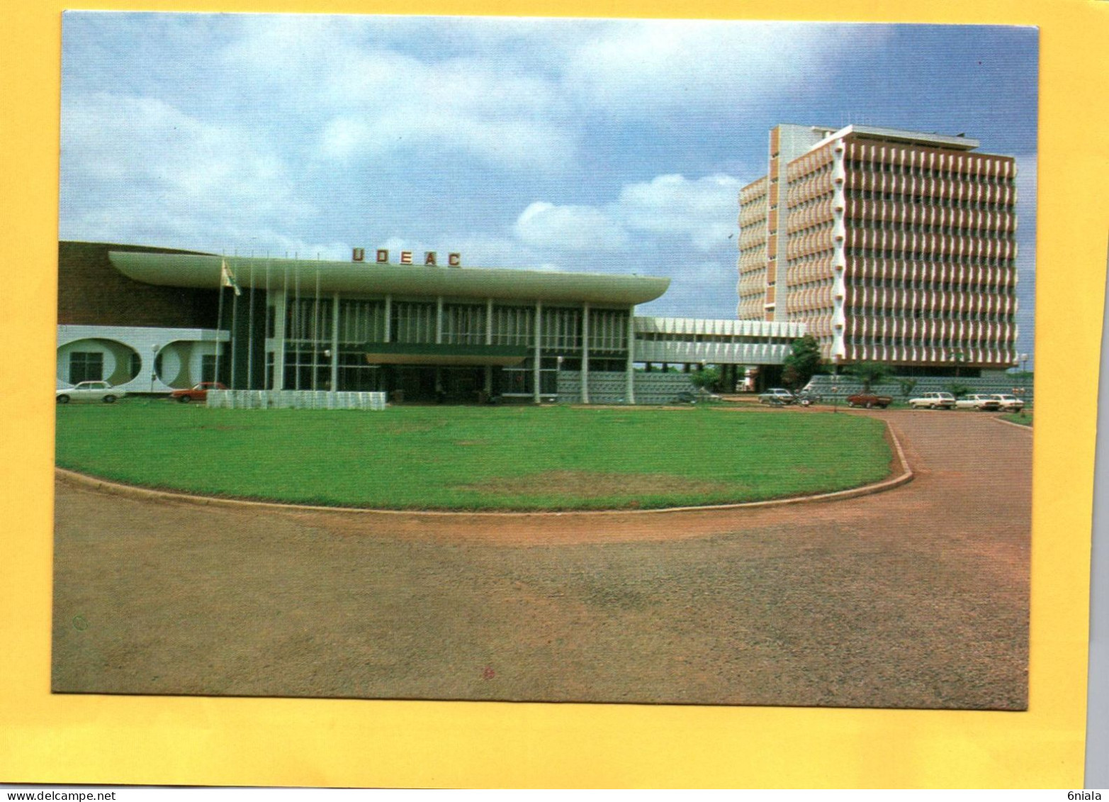 Le Palais De L' UDEAC à BANGUI  Centrafrique    ( 21668 ) - Centrafricaine (République)