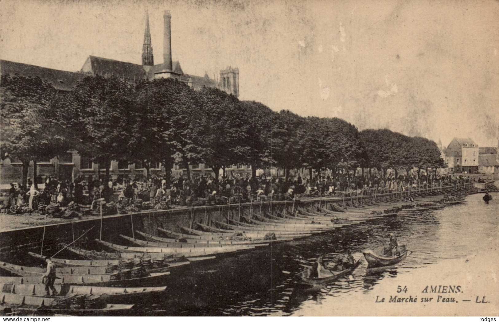 80 , Cpa  AMIENS , 54 , Le Marché Sur L'Eau (15367) - Amiens