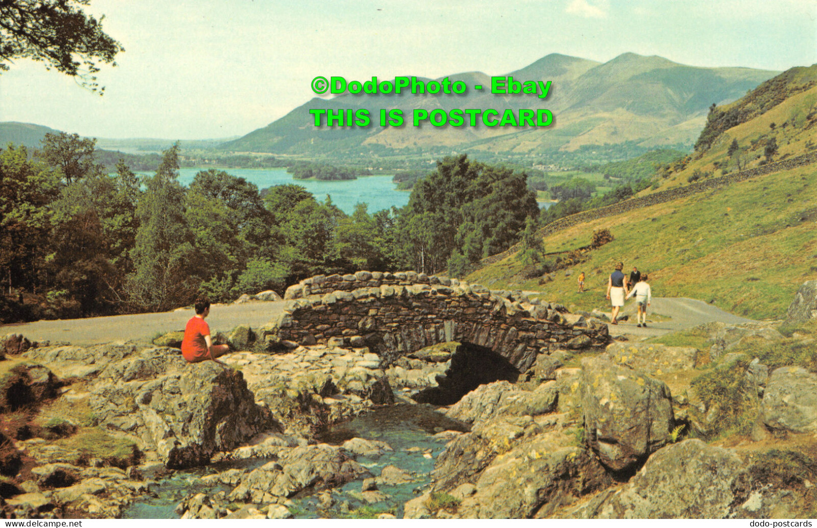 R449155 The English Lakes. Ashness Bridge And Derwentwater. Jarrold. Sanderson A - Wereld