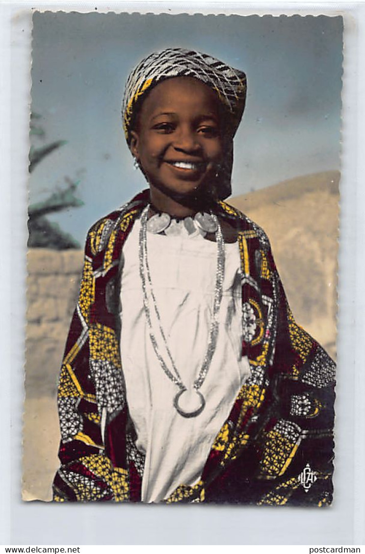 Tchad - La Petite Fille Du Sultan De Binder - Photo Robert Carmet - Ed. La Carte Africaine 12 Couleur - Tchad
