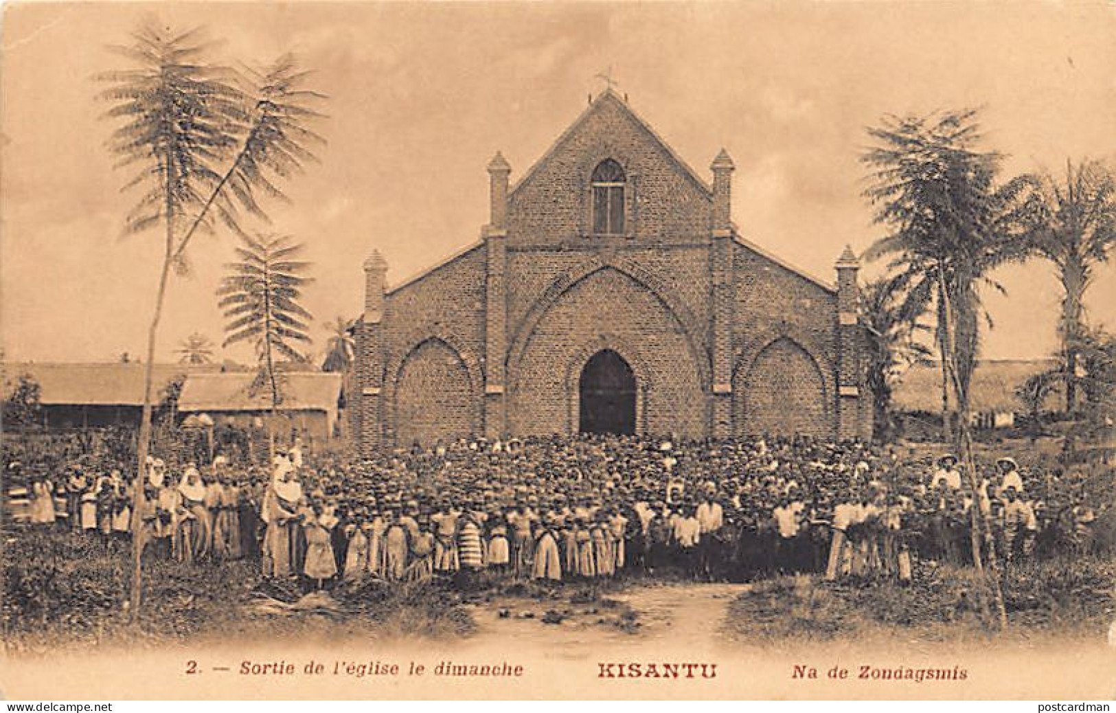 Congo Kinshasa - KISANTU - Sortie De L'église Le Dimanche - Ed. Mission Des Jésuites  - Belgian Congo