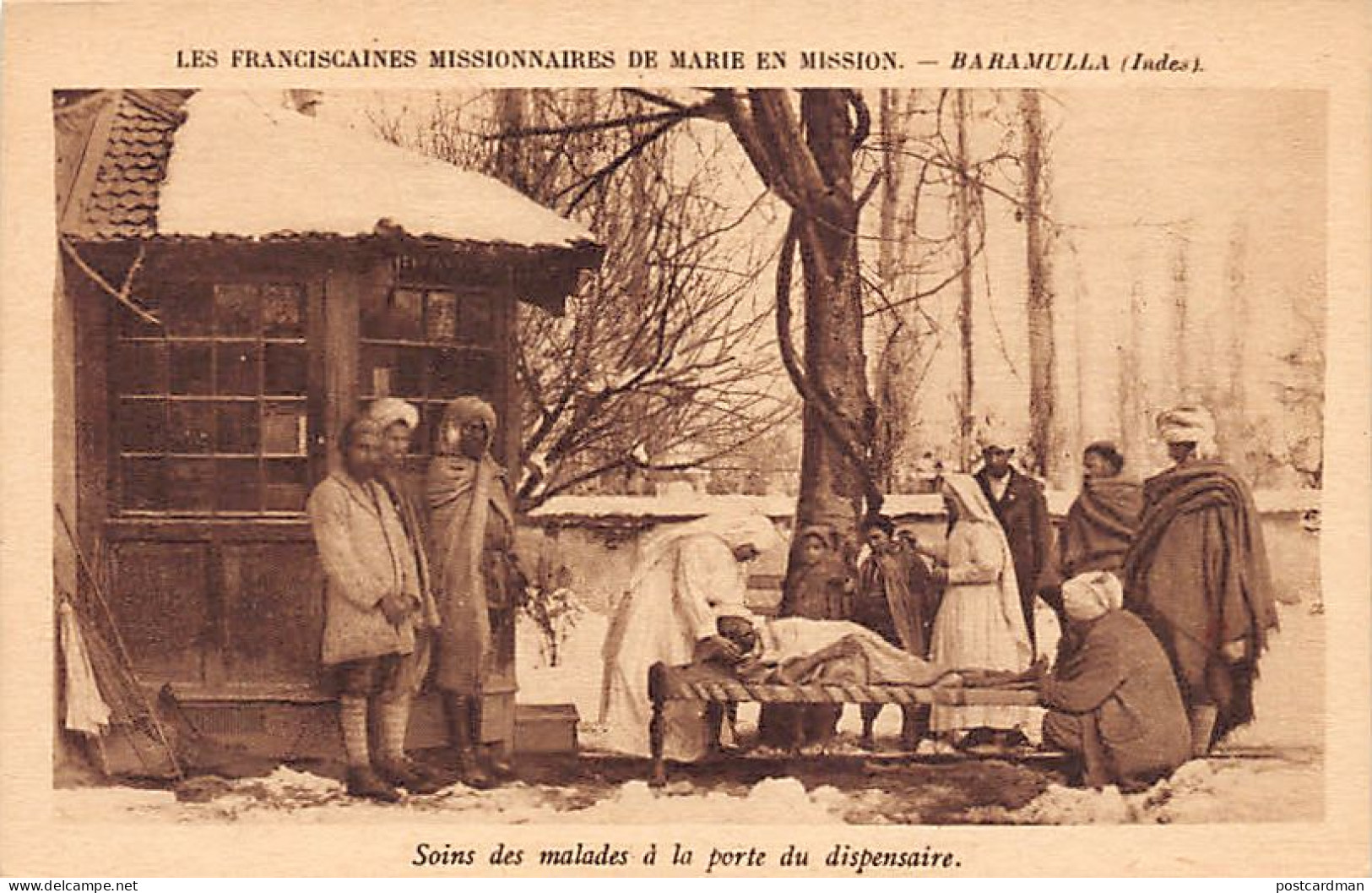 India - BARAMULLA Kashmir - Care Of The Sick At The Door Of The Dispensary - Publ. The Franciscan Missionaries Of Mary O - India