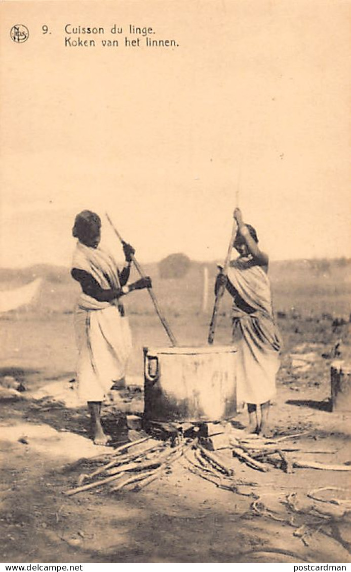 India - Young Indian Girls Boiling Laundry - East India Mission - Congregation Of The Daughters Of The Cross Of Liège (B - India